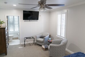Deluxe Room, Mountain View | Living area | TV, printers - Tyler Inn at Zion (Rockville)