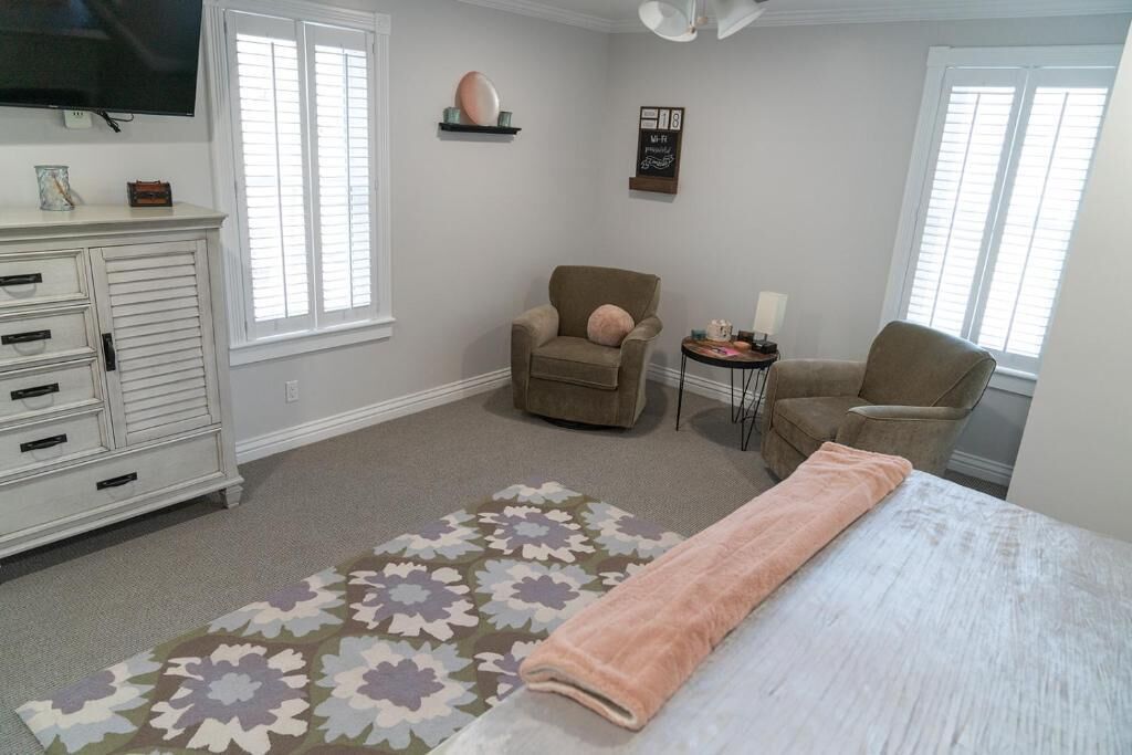 Deluxe Single Room, Mountain View | Soundproofing, iron/ironing board, free WiFi