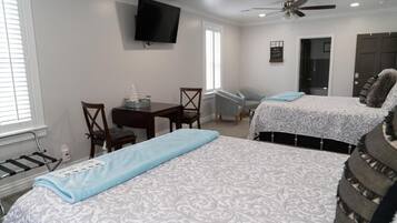 Chambre Double Deluxe, vue montagne | Chambres insonorisées, fer et planche à repasser, Wi-Fi gratuit