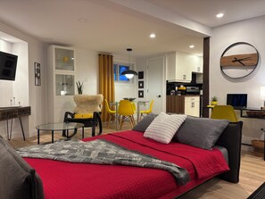 1 chambre, bureau, Wi-Fi gratuit, draps fournis