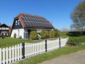 Exterior - "FeWo Herzmuschel" by Interhome (Friedrichskoog)