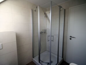 Bathroom - Kapitänshaus by Interhome (Krummin)