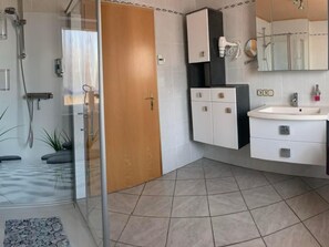 Towels - Wohnung mit Terrasse by Interhome (Morbach)