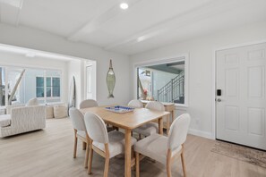 Dining - BG Beach Club 5D - Ground Level No Stairs - Sleeps 6 - Close to Village (Boca Grande)