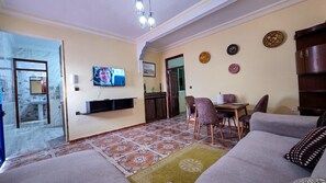 Appartement Classique, vue partielle sur l'oc éan | Coin séjour