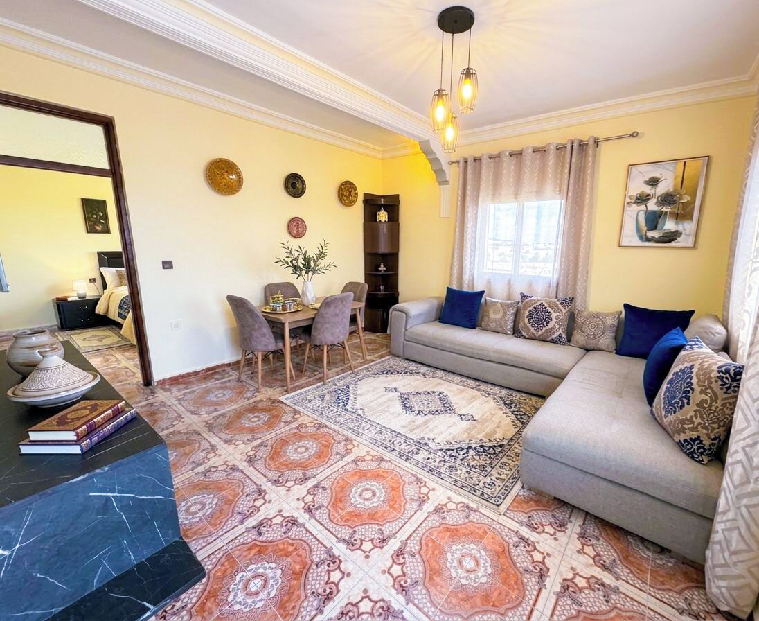 Classic Apartment, Partial Ocean View | Living area