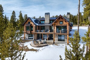Exterior - Brand New Luxury House only 20 minutes from Winter Park/ Great Views/ Private Hot Tub / Bunk Room (Tabernash)
