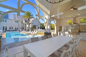 Outdoor dining - NEW: Destin's Premier Wedding & Corporate Retreat | Outdoor Pavilion | Resort Pool (Miramar Beach)