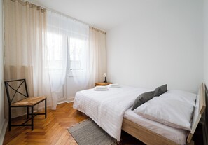 1 bedroom, iron/ironing board, WiFi, bed sheets - Twarda Downtown Apartment (Warszawa)
