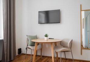 Dining - Saska Kępa Lavish Studio (Warszawa)