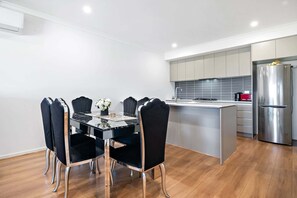 Dining - Spacious Tarneit Home with Private Garden (Tarneit)