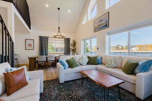 Smart TV, fireplace - Pet-Friendly Modern Mountain Home Near Skiing, Lake & Hot Springs (Pagosa Springs)