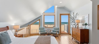 Coastal Blue | Beachfront • Luxe 4BR • Arcade!