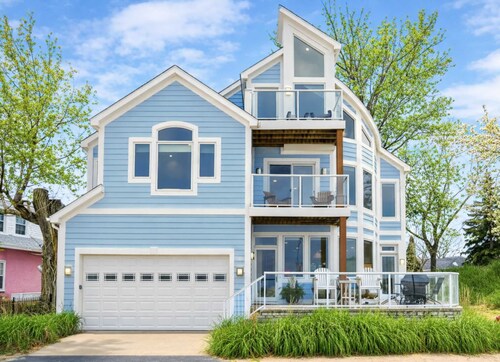 Coastal Blue | Beachfront Luxury | Sunset Views