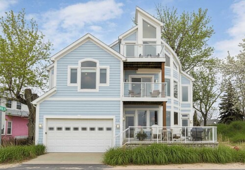 Coastal Blue | Beachfront Luxury | Sunset Views