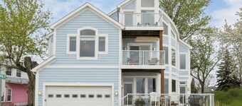 Coastal Blue | Beachfront Luxury | Sunset Views