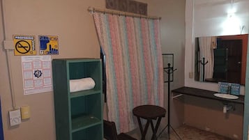 Basic Room | Free WiFi