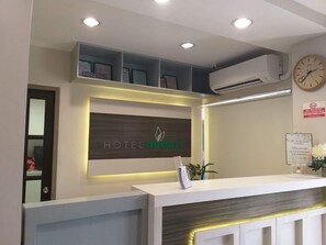 Reception - Hotel Midori Davao (Davao)