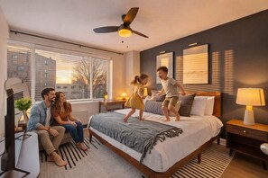 1 bedroom, desk, iron/ironing board, WiFi - Arlington 1BR w/ Free Parking • Ideal DC Stay (Arlington)