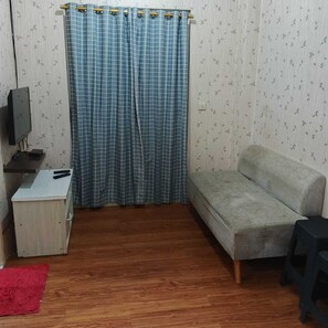 Basic Studio - Nusantara Center Point By Reccoma (Bekasi)