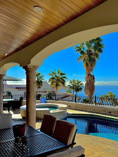 Stunning Private Beach Front Villa w/ Private Sandy Beach, Roof Deck Firepit...