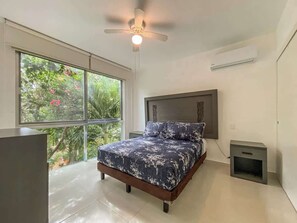 3 bedrooms, iron/ironing board, WiFi, bed sheets - Playa del Carmen 3BR Apt - Pool & Garden (Playa del Carmen)