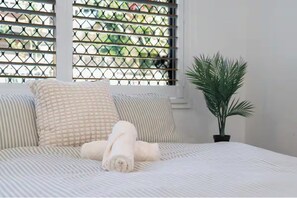 3 dormitorios, tabla de planchar con plancha, wifi y ropa de cama