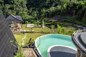 Outdoor pool - Ngetis Sidemen Villa & Retreat (Sidemen)