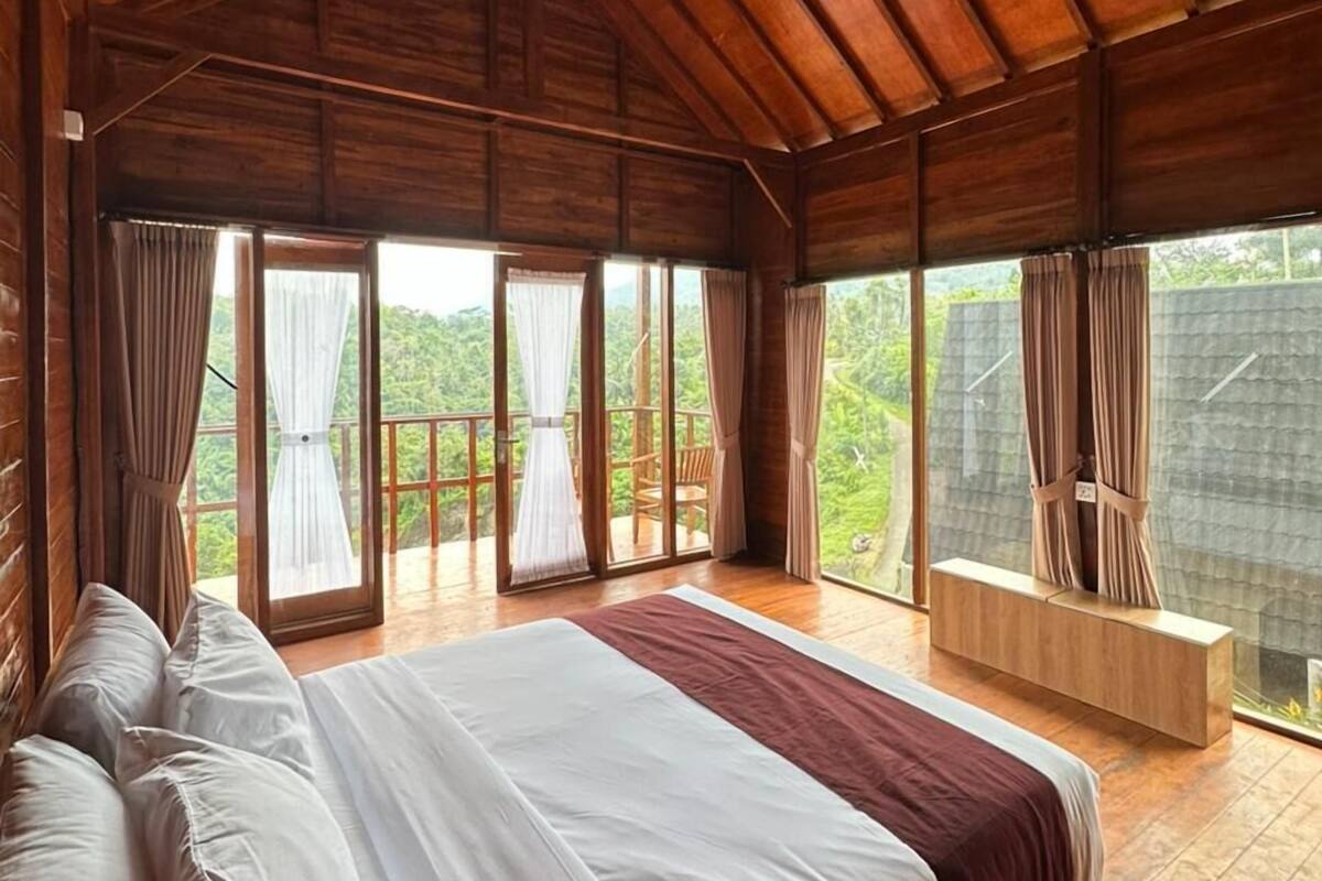 Villa, Balcony, Hill View | Desk, free WiFi