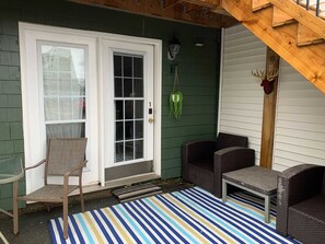 Terrace/patio - Comfy Apartment: Steps from Downtown Fun (Halifax)