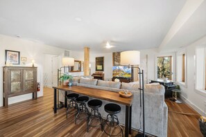 TV, fireplace, ping pong - Panoramic Mountain Views Minutes from App Ski Mtn (Blowing Rock)
