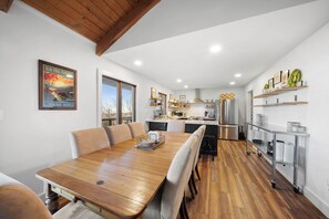 Dining - Panoramic Mountain Views Minutes from App Ski Mtn (Blowing Rock)