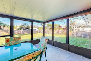 Interior - 3BR snowbird-friendly home with enclosed yard, W/D (Palm Bay)