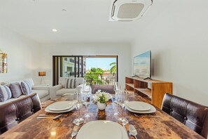 Interior - Modern 1BR1BA Escape  Close to Beach  Pool  Gym (Noord)