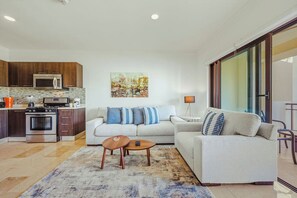 Smart TV - Modern 1BR1BA Escape  Close to Beach  Pool  Gym (Noord)