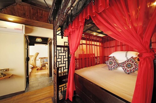 Xiangxi Dreamweaver Inn