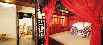 Xiangxi Dreamweaver Inn