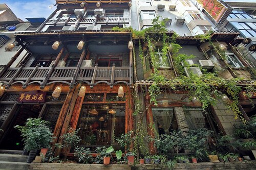 Xiangxi Dreamweaver Inn