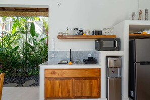 Basic Villa | Private kitchen - Villa Lenoa (Tabanan)
