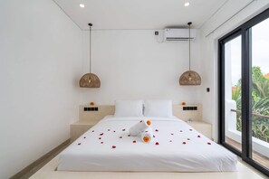 Basic Villa | 2 bedrooms, desk, laptop workspace, iron/ironing board - Villa Tropical Nomad (Canggu)