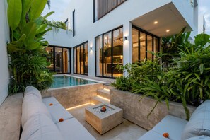 Basic Villa | Terrace/patio - Villa Sapta (Cemagi)