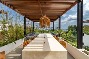Basic Villa | Outdoor dining - Villa Sevu 5 (Cemagi)
