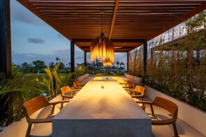 Basic House | Outdoor dining - Villa Sevu 3 (Cemagi)