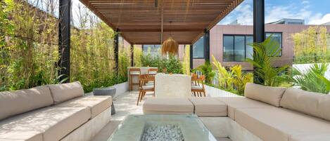 Casa básica | Restaurante al aire libre
