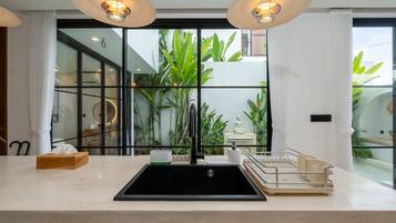 Basic House | Interior