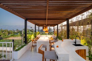 Villa básica | Restaurante al aire libre