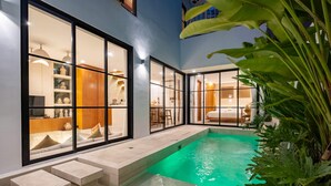 Basic Villa | Kolam renang