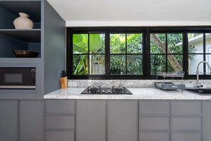 Private kitchen - Villa Raya (Canggu)