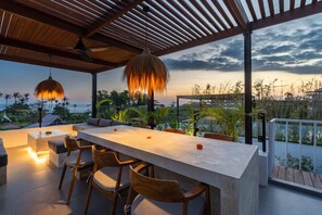 Basic Villa | Outdoor dining - Villa Sevu 6 (Cemagi)