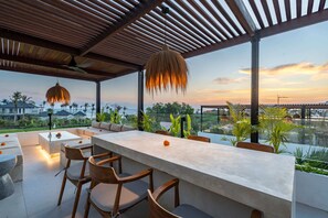 Basic Villa | Outdoor dining - Villa Sevu 2 (Cemagi)